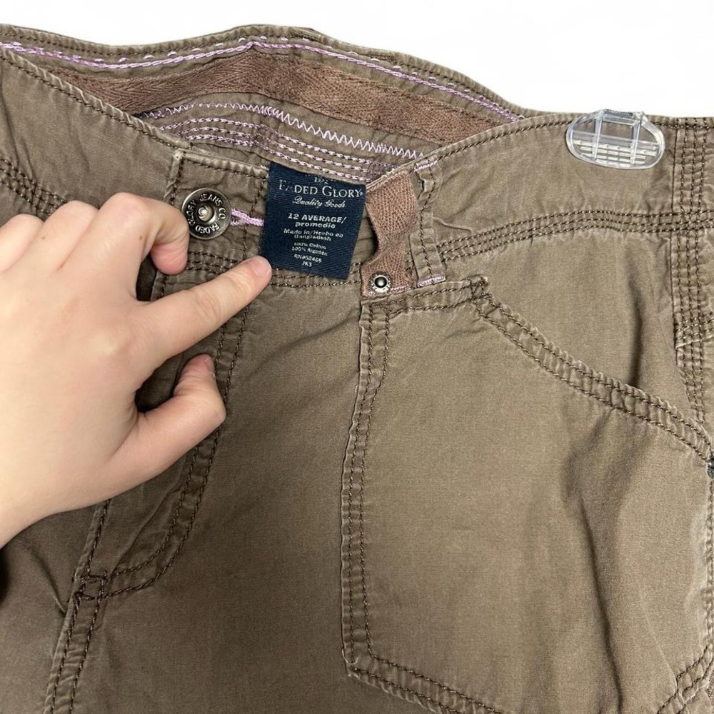 Women’s Faded Glory Olive Cargo Pants - Picture 3 of 4